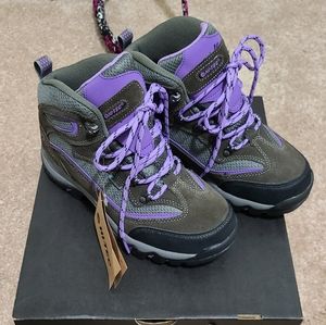 Womens Hi-Tec Waterproof Hiking Boots NWT